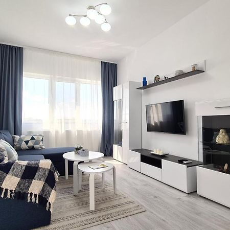 Bright Stylish Apartment In Pitesti Piteşti Esterno foto