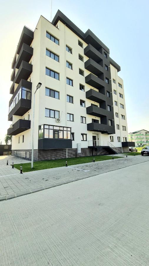 Bright Stylish Apartment In Pitesti Piteşti Esterno foto